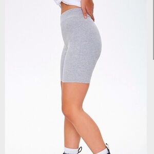 Grey biker shorts (Dark Gray)🩶